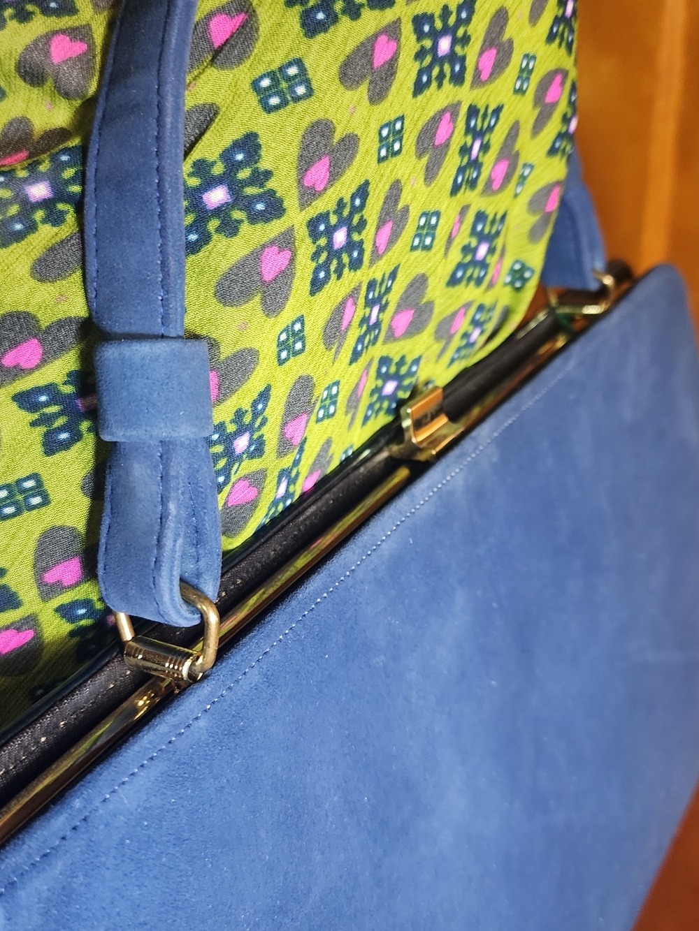 Vintage Blue Suede Clutch with Patent Leather Trim - Picture 4 of 5